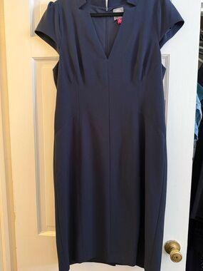 Vince Camuto Navy V-Neck Cap Sleeve Midi Dress